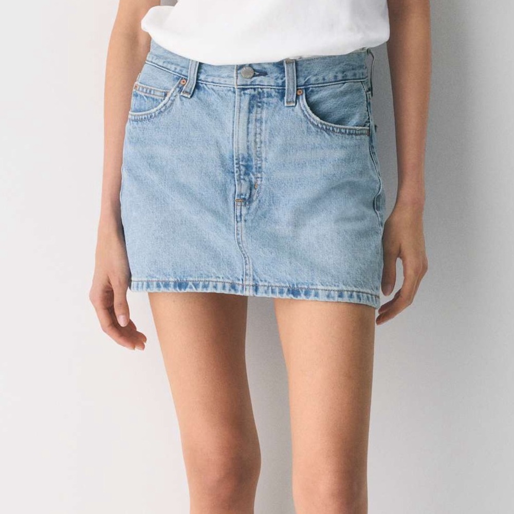 Aritzia Denim Forum Skirt - The 90s Ricci Denim Skirt Sz 32